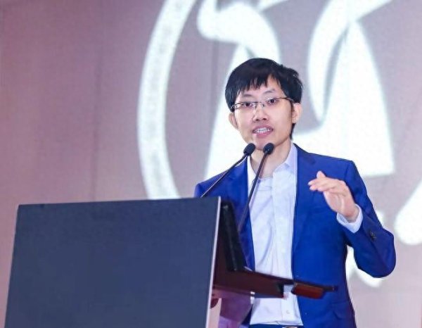 Kaiyun中国大陆官方网站入口 曝DeepSeek融资行将完成: 梁文锋200亿, 腾讯100亿, 宁德期间50亿