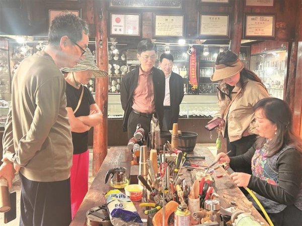 「Kaiyun·中国大陆」官方网站 从“打卡”到“留白” 更多旅客到贵州安放时刻