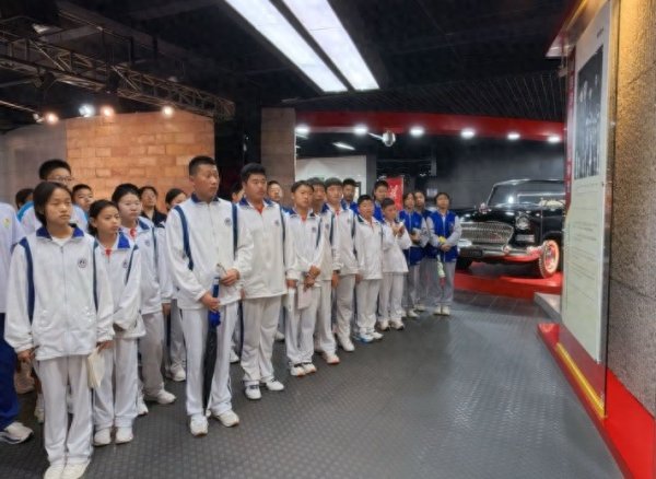 kaiyun.com 中国一汽“六一”公益研学点亮少年强国梦
